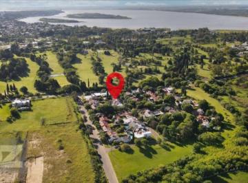 Casa de 4 ambientes, Paraná · Casa de Excelente Construcción en Entorno Residencial Privilegiado