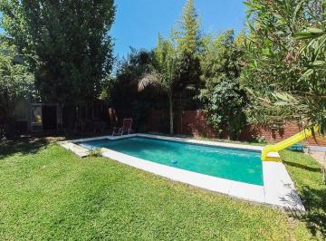 Casa · 259m² · 5 Ambientes · 3 Cocheras · Casa 5 Ambientes Venta Villa Ballester Pileta