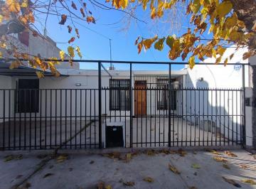 Casa · 180m² · 4 Ambientes · 2 Cocheras · Venta Casa en El Corazon de Maipu Mendoza