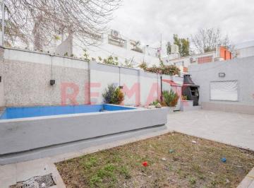 Casa · 120m² · 4 Ambientes · 2 Cocheras · Casa 4 Ambientes con Pileta y Parrilla. Apto Cred.