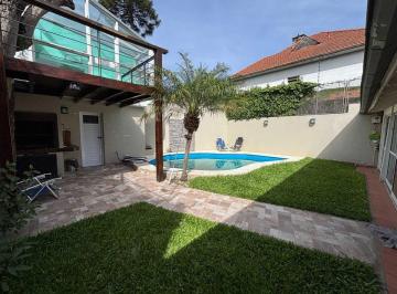 Casa · 220m² · 4 Ambientes · 2 Cocheras · Venta Villa Sarmiento Casa 4 Amb Jardin Pileta