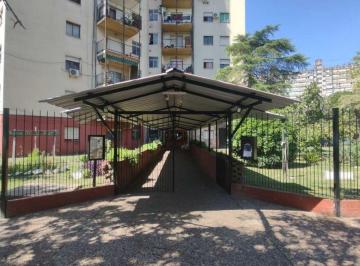 Departamento · 69m² · 4 Ambientes · Venta Departamento 4 Amb - Balcon - A/credito - Lugano