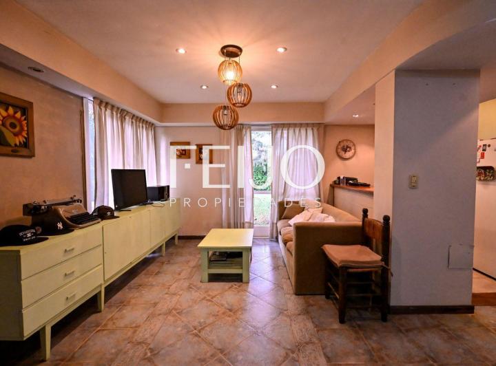 Casa · 90m² · 5 Ambientes · 1 Cochera