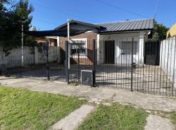 Casa · 82m² · 3 Ambientes · 1 Cochera · Venta Casa 3 Amb Jose C. Paz a Refaccionar Oport