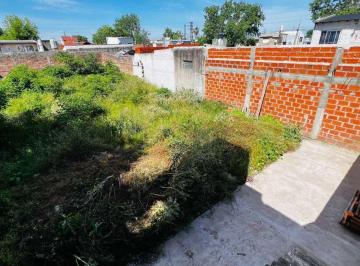 Terreno · 451m² · Lote en Venta Banfield con 132 m Construidos