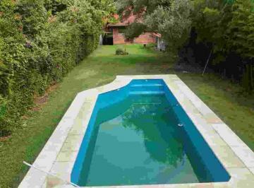 Casa · 339m² · 6 Ambientes · 2 Cocheras · Casa 6 Ambientes Venta Adrogue Credito Desarrollo