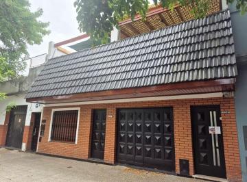 PH · 70m² · 3 Ambientes · 1 Cochera · PH 3 Amb C/cochera - Patio - Terraza y Quincho C/ Parrilla