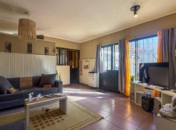 Casa · 200m² · 3 Ambientes · 1 Cochera · Venta Casa 3 Amb + Dpto 2 Amb con Cochera San Juan