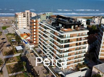 Departamento · 64m² · 3 Ambientes · 1 Cochera · Departamento en Venta en Pinamar. Btwins