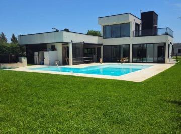 Casa · 165m² · 4 Ambientes · 2 Cocheras · Casa en Venta Barrio Privado Bellville Canning