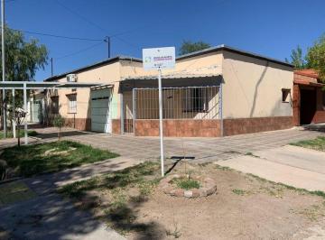Casa · 126m² · 4 Ambientes · 1 Cochera · Vendo Oportunidad Casa Barrio Trapiche Reciclada