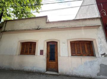 Casa · 175m² · 4 Ambientes · 1 Cochera · Casa Venta a Reciclar 3 Dorm. Cochera