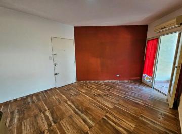 Departamento · 47m² · 3 Ambientes · 1 Cochera · Departamento Venta 3 Amb San Martin Apto Crédito