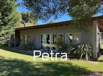 Casa · 147m² · 4 Ambientes · Casa en Venta en Costa Esmeralda, Barrio Senderos II