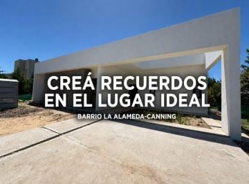 Casa · 149m² · 4 Ambientes · 2 Cocheras · Casa 4 Ambientes en Barrio La Alameda 150 m²