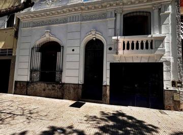 Casa · 186m² · 4 Ambientes · 1 Cochera · Venta Casa 4 Amb Biblioteca Terraza Parrilla Pati