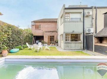 Casa · 130m² · 6 Ambientes · 1 Cochera · Casa en Venta Gonnet