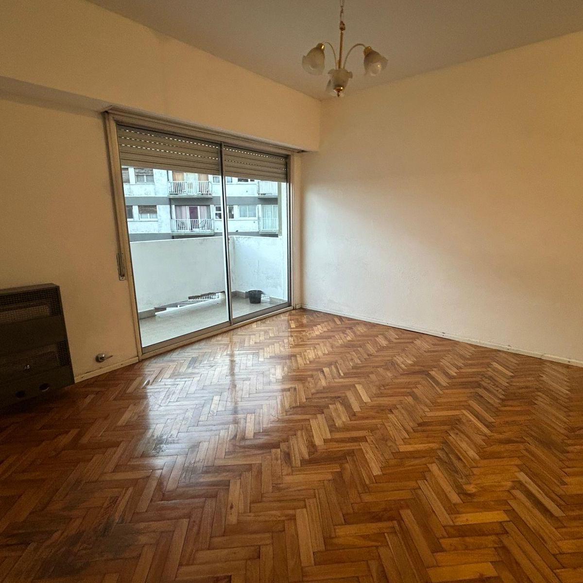 Departamento de 2 ambientes con balcón