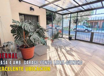 Casa · 140m² · 4 Ambientes · 1 Cochera · Venta Casa 4 Ambientes Bernal Cochera Fondo Libre