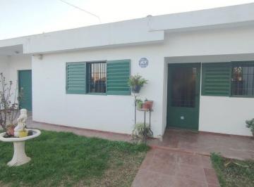 Casa · 150m² · 4 Ambientes · 2 Cocheras · Venta Casa 2 Dorm. Gran Patio Coronel Olmedo