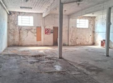Bodega-Galpón · 200m² · Galpon Comercial y Casa 4 Ambientes Loma Hermosa