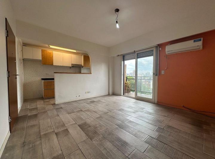 Venta Departamento 5to Piso Al Frente con Balcón