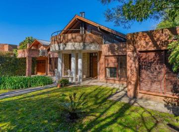 Casa · 205m² · 4 Ambientes · 1 Cochera · Venta Casa Categoria Pileta Parque 2 Plant Estrada