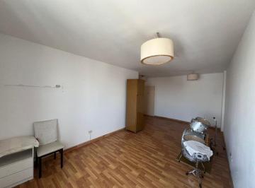 Departamento · 82m² · 4 Ambientes · 1 Cochera · Venta Depto 4 Amb en Flores con Cochera Fija
