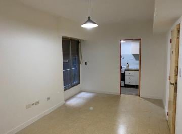 Departamento · 45m² · 3 Ambientes · Venta Dpto 3 Amb Interno Microcentro