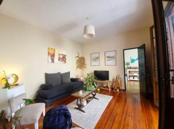PH · 199m² · 6 Ambientes · 1 Cochera · Alquiler PH Villa Urquiza con Patio