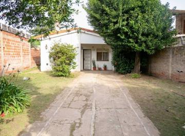 Casa · 68m² · 4 Ambientes · 2 Cocheras · Venta Casa Gral. Rodriguez