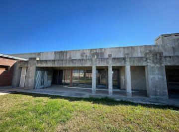 Casa · 150m² · 6 Ambientes · 2 Cocheras · Venta Casa en Construcción Pujato Norte Financiada