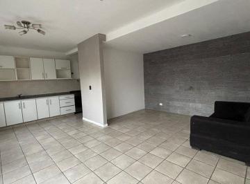PH · 74m² · 3 Ambientes · Venta PH 3 Amb Balcón - Caseros