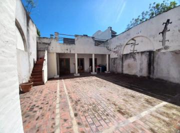 Casa · 276m² · 5 Ambientes · 1 Cochera · Venta Casa 5 Amb Quincho, Patio, Cochera Devoto