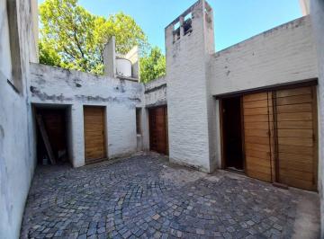 Casa · 276m² · 5 Ambientes · 1 Cochera · Venta Casa 5 Amb Quincho, Patio, Cochera Devoto