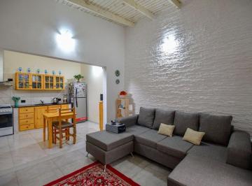 Casa · 61m² · 4 Ambientes · 2 Cocheras · Casa en Venta Gonnet