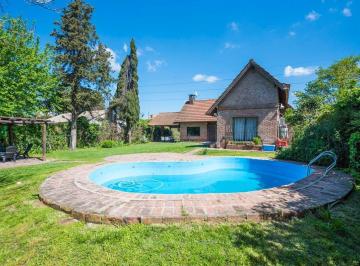 Casa · 200m² · 5 Ambientes · 2 Cocheras · Venta Casa 5 Ambientes Bella Vista Pileta Quincho