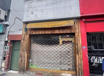 Local comercial · 54m² · Alquiler Local Sobre Av Comercial Lanus Oeste