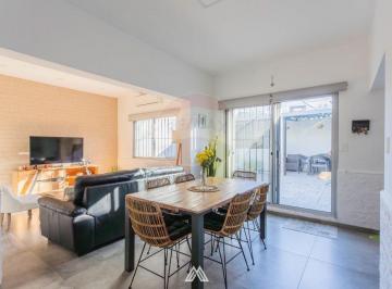 Casa · 170m² · 6 Ambientes · 1 Cochera · Venta Casa 4 Dorm. Las Piedras Centro
