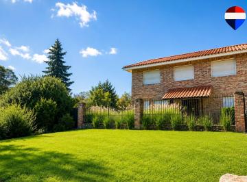 Casa · 242m² · 6 Ambientes · 2 Cocheras · Alquiler de Casa Pinar Sur 4 D, Piscina, Jardin