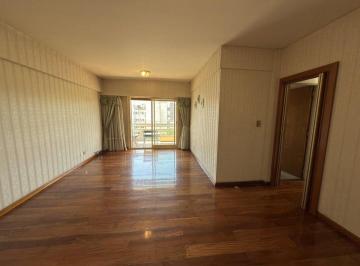 Departamento · 78m² · 4 Ambientes · 1 Cochera · Venta Depto Flores 4 Amb con Dependencia y Cochera