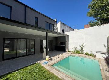 Casa · 117m² · 4 Ambientes · 1 Cochera · Casa Duplex Beccar a Estrenar 4 Amb Pileta Jardin