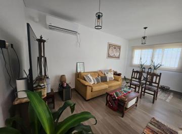 Casa · 155m² · 4 Ambientes · 1 Cochera · Venta Casa/4amb/cochera/aptocredito/centro Escobar