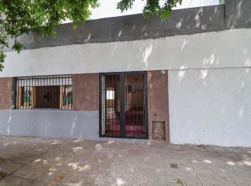 Casa · 85m² · 3 Ambientes · Venta Casa 3 Amb Barracas Jardin Pileta