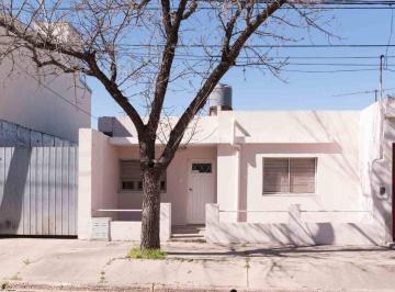Casa · 37m² · 2 Ambientes · 1 Cochera · En Venta: Oportunidad Inversión: Casa + Cocheras