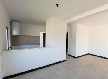 Casa · 60m² · 4 Ambientes · 1 Cochera · Casa a Estrenar Dos Dorm./cochera/patio