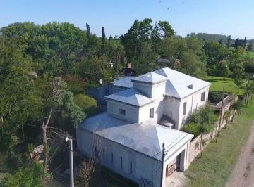 Terreno · 1899m² · Venta Casa Quinta B° Chimpay de 1900 m²