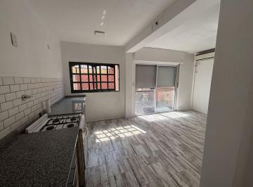 Departamento · 70m² · 4 Ambientes · Venta Dúplex Hurlingham 4 Amb Reciclado a Nuevo