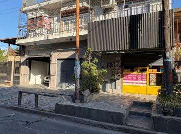 Fondo de comercio · 300m² · Venta Casa 5 Ambientes con Local Villa Luzuriaga