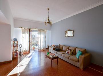 PH · 120m² · 5 Ambientes · Casa en Venta La Plata Tipo PH con Terraza